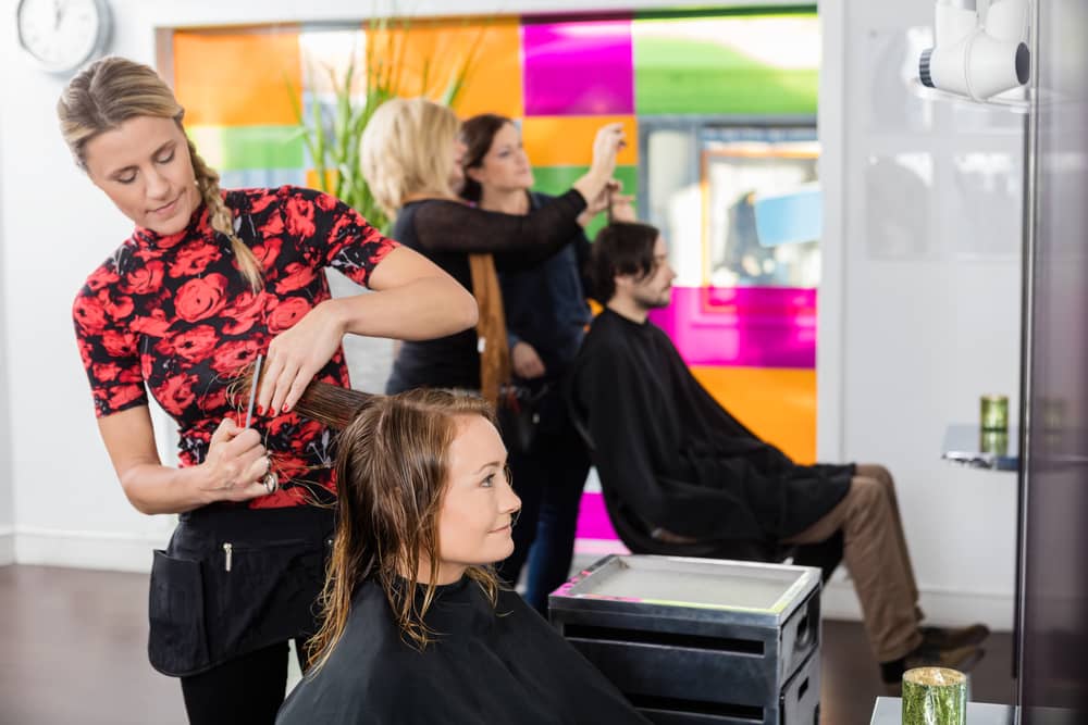 Top 3 Reasons to Choose High-end Hair Salons over Cheap Chain