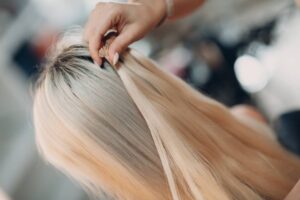 Choosing the right hair stylist is a consideration when choosing the best hair extensions.