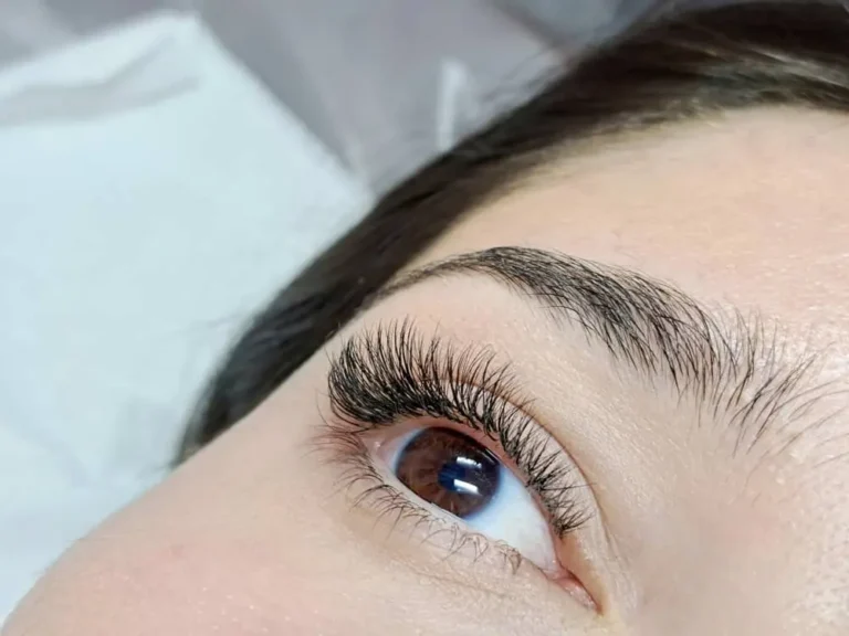 Do you ever wish you could add some curl to your persistently straight lashes